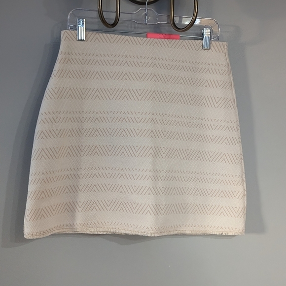 Loft off white skirt - Picture 2 of 5